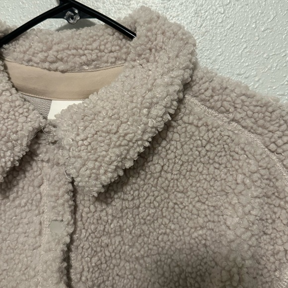 H&M shacket - Picture 5 of 9